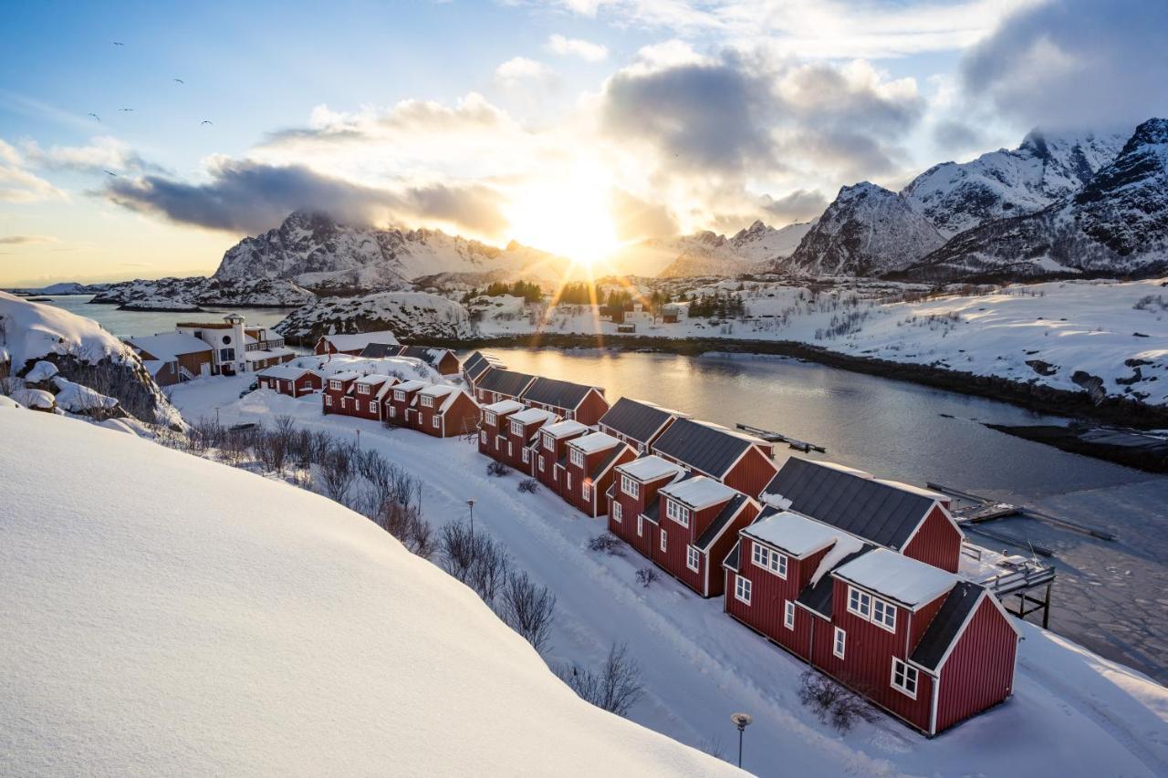 Nyvagar Rorbuhotell - By Classic Norway Hotels Kabelvag Bagian luar foto