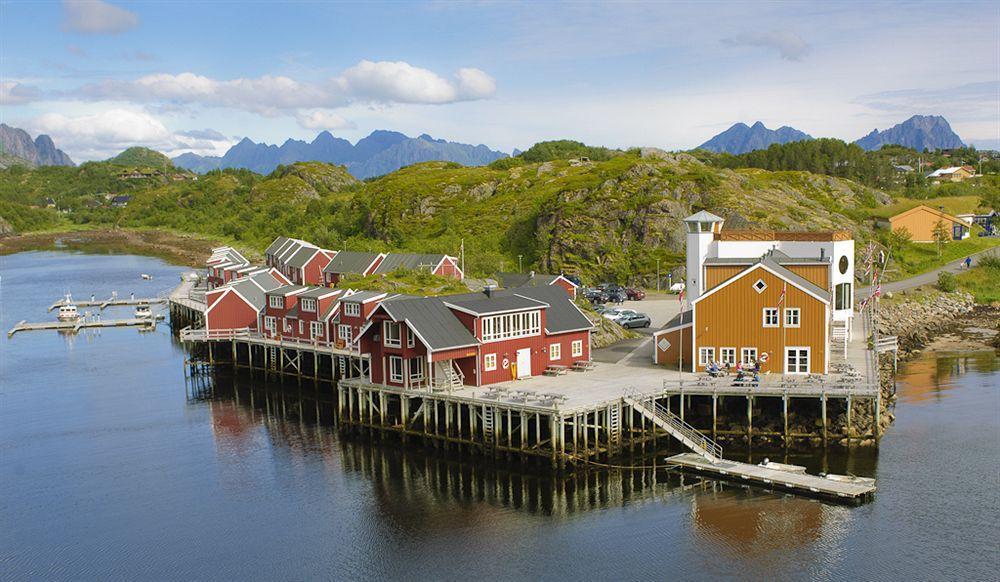 Nyvagar Rorbuhotell - By Classic Norway Hotels Kabelvag Bagian luar foto