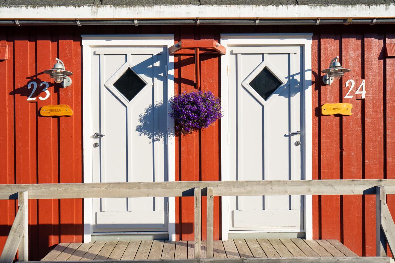 Nyvagar Rorbuhotell - By Classic Norway Hotels Kabelvag Bagian luar foto